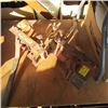 Image 1 : 2 PUMPJACKS FOR SCAFFOLDING