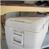Image 2 : LG. IGLOO COOLER