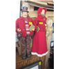 Image 1 : CHRISTMAS CAROLER FIGURINES & ANGEL FIGURINE