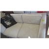 Image 2 : WHITE LOVESEAT W/CUSHIONS