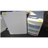 Image 1 : SM FOLDING TABLE & 3 DRAWER PLASTIC STORAGE UNIT
