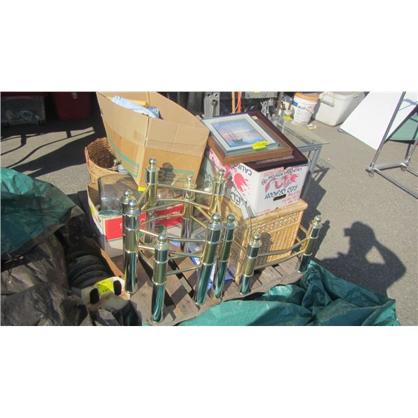 PALLET OF MISC. BRASS & GLASS TABLES, PICTURES, BASKETS, MATERIAL, ETC.