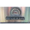 Image 2 : BROILKING NATURAL GAS BBQ