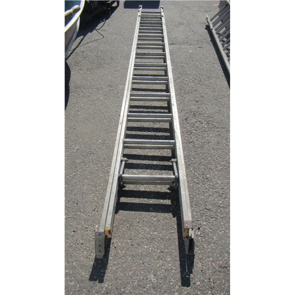 28' ALUMINUM EXTENSION LADDER