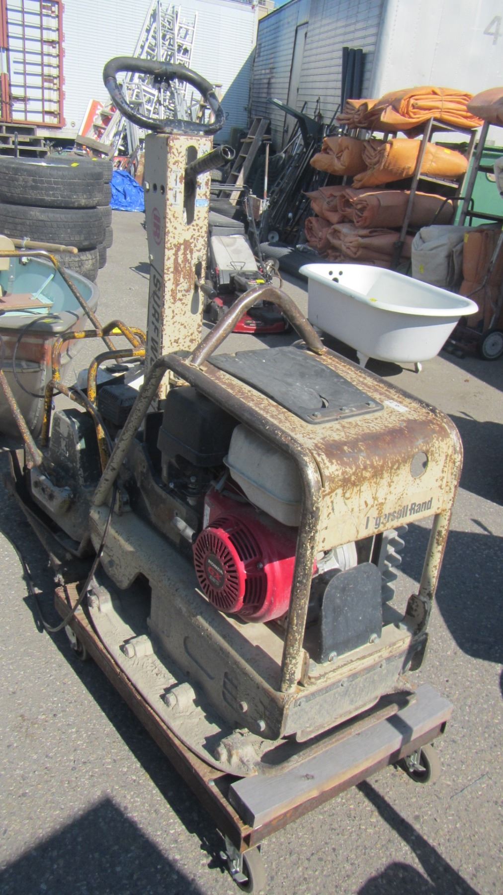 INGERSOLL RAND HEAVY DUTY PLATE TAMPER W/HONDA GX390 ENGINE - Dodds Auction
