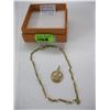 Image 2 : 10KT GOLD BRACELET & CANADA PENDANT - 3.7 G