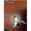 Image 2 : 14K GOLD GREEN STONE RING, SZ 6.5