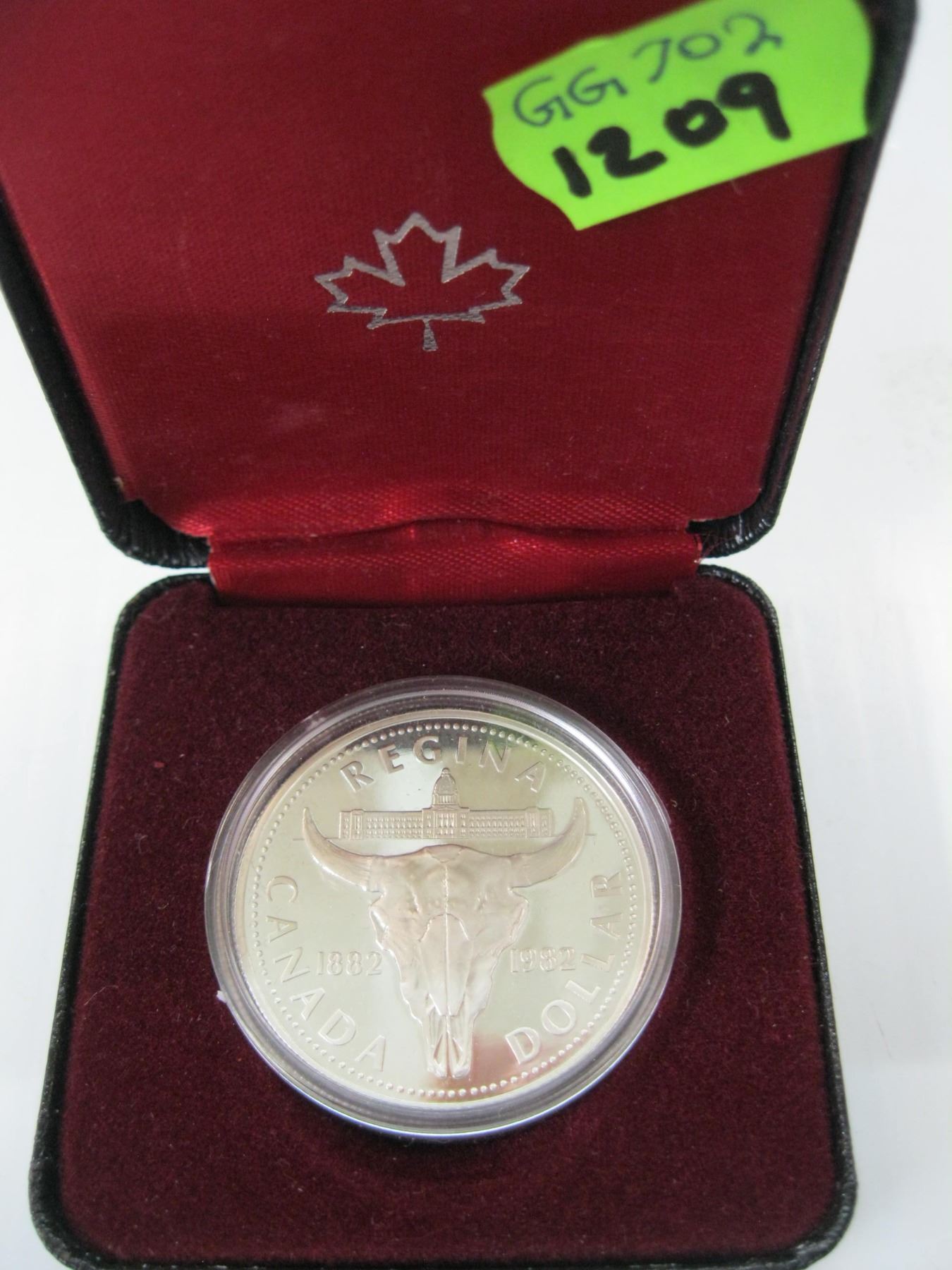 1982 CANADIAN SILVER DOLLAR REGINA 50 SILVER 1982-canadian-silver-dollar-regina-50-silver