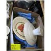 Image 3 : 2 BOXES OF MISC DISHES, PIE STAND, PIE PLATES ETC