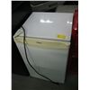 Image 1 : KENMORE SMALL BAR FRIDGE