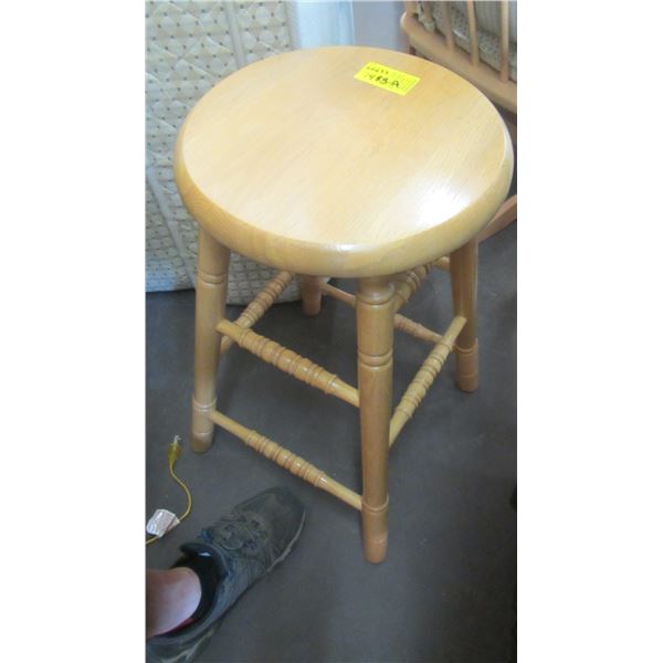 OAK STOOL