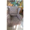 Image 1 : LARGE WING BACK RECLINER CHAIR