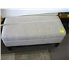Image 1 : PADDED FOOT STOOL