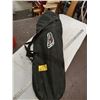 Image 2 : PR OF BIG FOOT SNOWSHOES