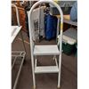 Image 3 : FOLDING STEP AND FOLDING CHAIR