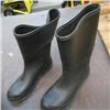 Image 2 : PR OF CHEST WADERS, SNOW TRACS, ETC