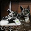 Image 1 : PR OF REEBOK SIZE 10.5 SKATES