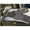 Image 3 : LIFEJACKET AND MINI SEADO WET SUIT