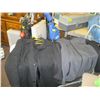 Image 1 : 2 MENS LIGHT COATS