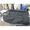 Image 2 : 2 MENS LIGHT COATS