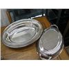 Image 3 : 2 PCES OF CRYSTAL GLASSWARE AND 2 SERVING TRAYS