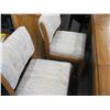Image 3 : OAK TABLE ONE LEAF AND 4 CLOTH CHAIRS
