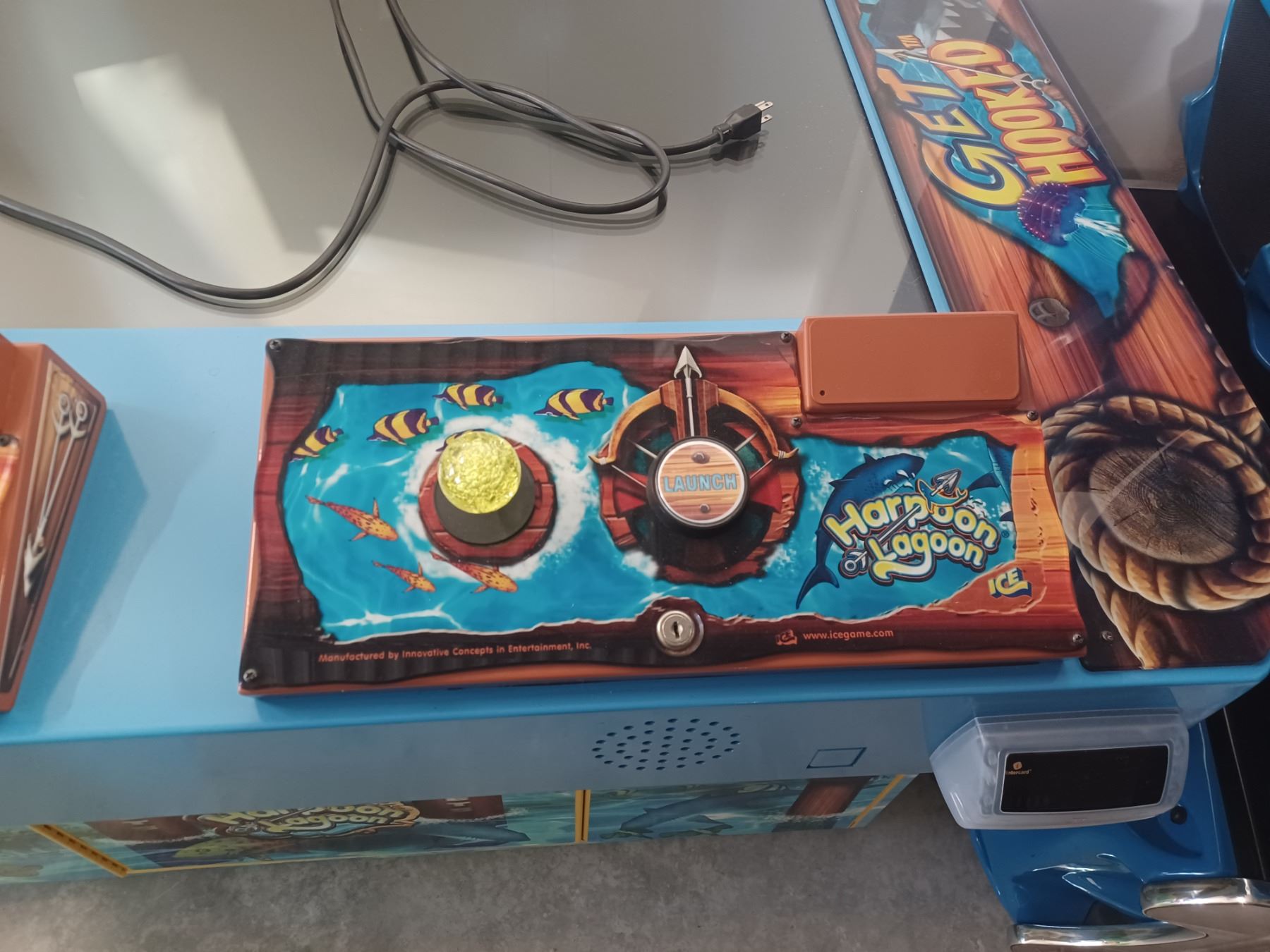 HARPOON LAGOON 4 PLAYER ARCADE GAME MACHINE.