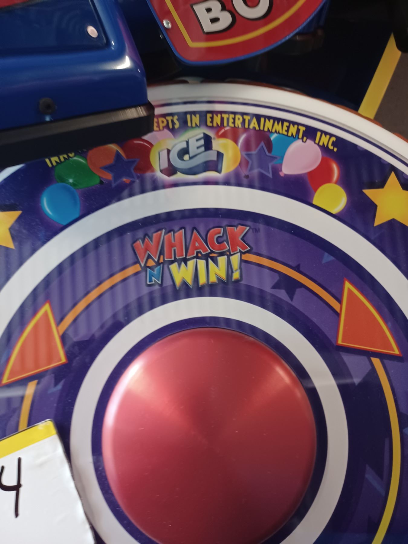 WHACK 'N WIN ARCADE GAME MACHINE W/ 2 LOG STOOLS.