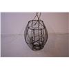 Image 2 : Wire Pig Basket