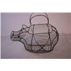 Image 3 : Wire Pig Basket