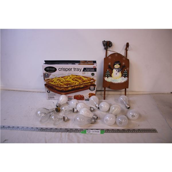 Crisper Tray, Christmas Sleigh, Lightbulbs