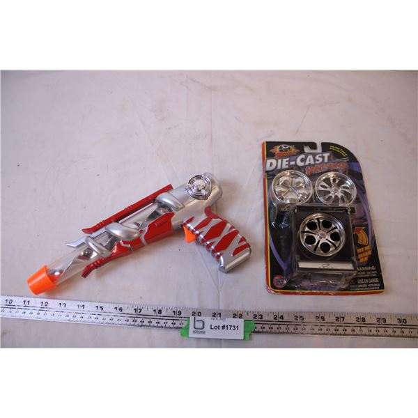 Die Cast Street Wheels + Toy Ray Gun