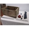 Image 1 : Wooden pop crate with misc