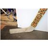 Image 2 : *Sher-wood Goalie Stick