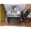 Image 3 : *Pet carrier, clothes hamper + misc