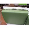 Image 2 : *(2) Green luggage