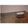 Image 4 : *2-Piece Pontiac Grill + Ford Grill