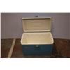 Image 2 : *Vintage Blue Coleman Cooler