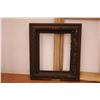 Image 2 : *(2) Antique Frames
