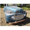 Image 2 : 1950 Ford F-47 1/2 Ton - Rare Canadian F-47 model - Great solid body with nice patina, no engine/tra