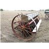 Image 3 : Massey Harris 14ft seeder, good working condition, used last fall for fall rye- power lifts are in w