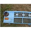 Image 2 : 1974 Ford Econoline van grill
