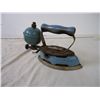 Image 3 : Vintage Gas Iron and Poppy Seed Crusher with original box(rough)