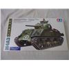 Image 2 : 1/35 Scale M4A3 Sherman Tank (new)