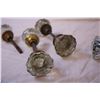 Image 3 : Antique glass door knobs