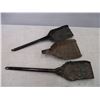Image 2 : (3) Coal shovels