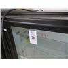 Image 2 : True Single Door Ref. Merchandiser 39 Deg.