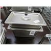 Image 1 : Quarter Size Lidded Insert Pans (2)