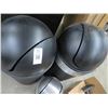 Image 2 : Dome Lid Trash Cans (3)