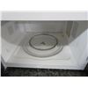 Image 2 : Hamilton Beach Black S/S Microwave Oven